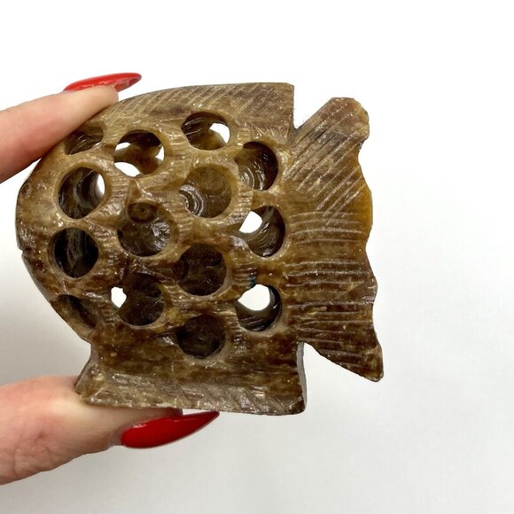 Vintage Hand Carved Indian Soapstone Jali Fish Sculptures w/ Inner Figurine Boho - Picture 6 of 8